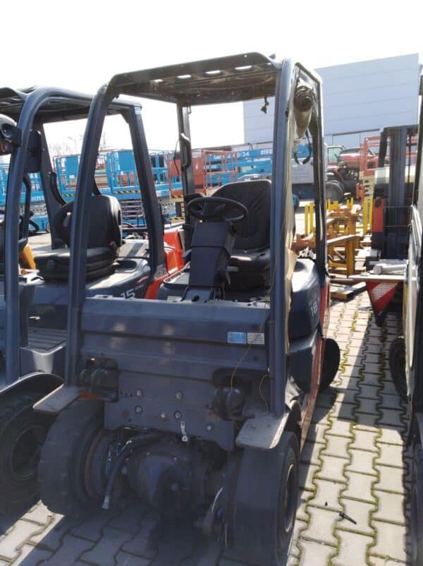 WÓZEK WIDŁOWY TOYOTA 8FGF18
