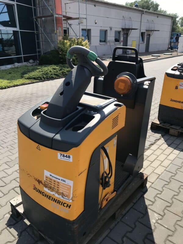 WÓZEK WIDŁOWY JUNGHEINRICH EZS 130